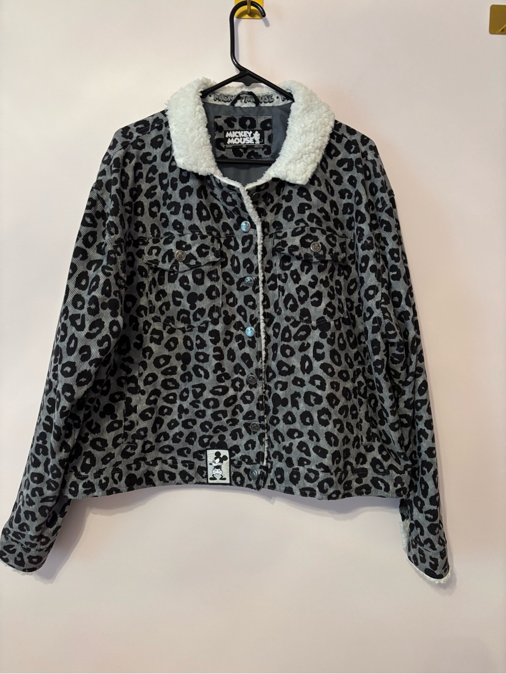 Women’s Disney Mickey Gray Leopard Sherpa Collar Corduroy Jacket Size XXL 2X